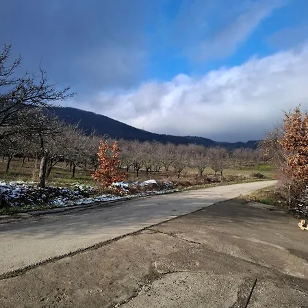 Nature Nest Vise Selo 公寓 *