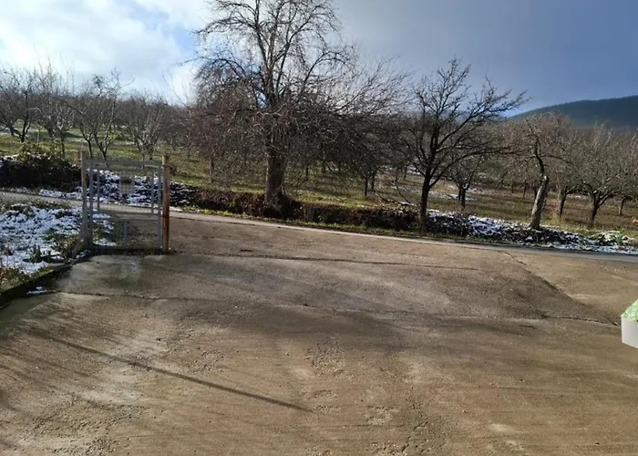 Nature Nest Vise Selo 公寓 Blace